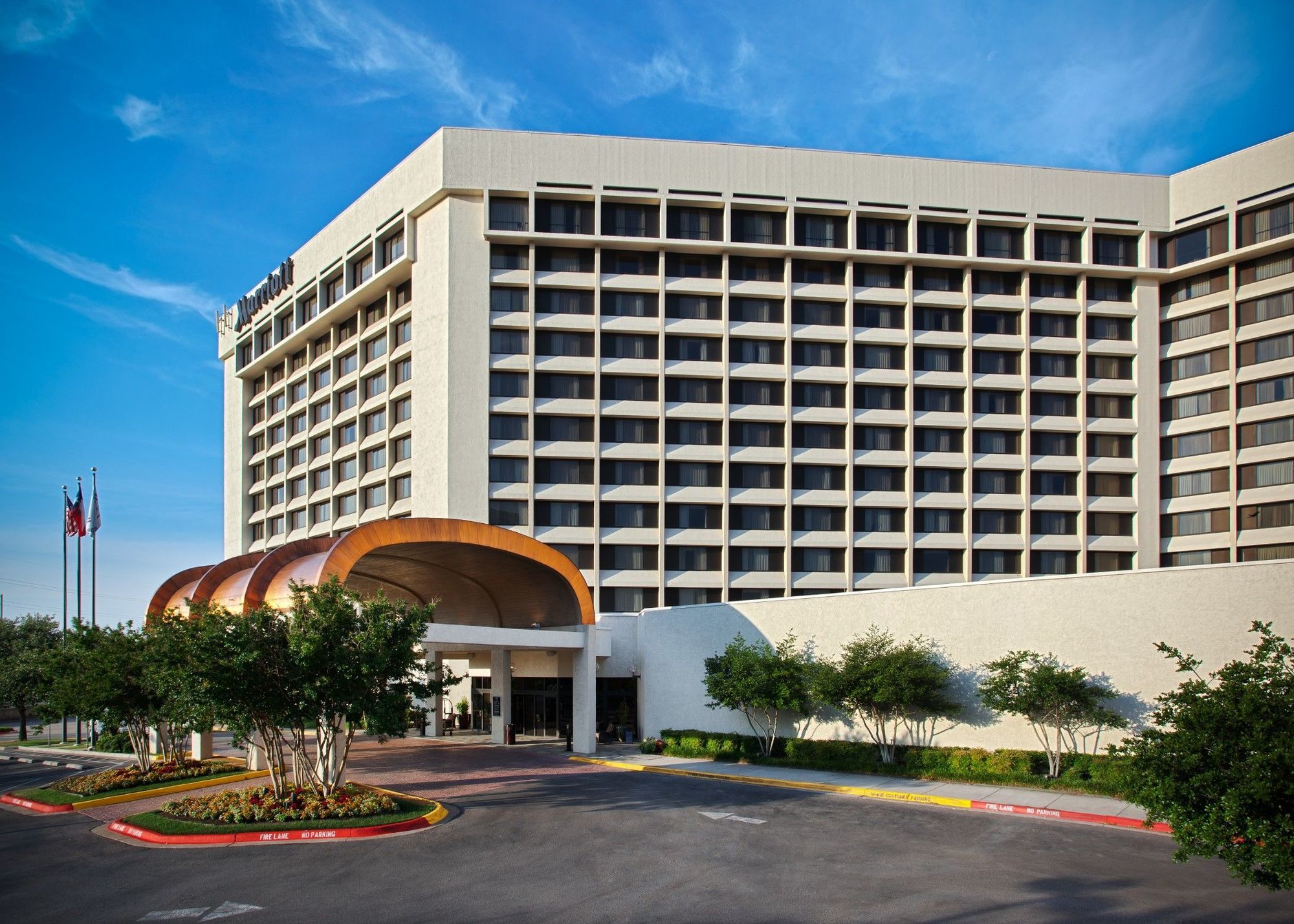 Dallas-Addison Marriott Quorum By The Galleria Exterior photo